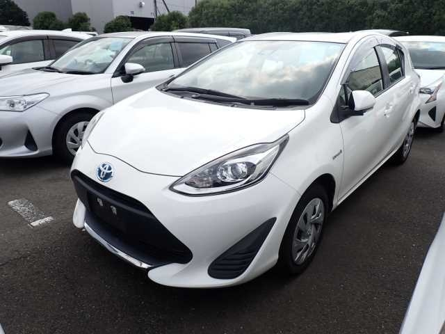 TOYOTA AQUA 2020