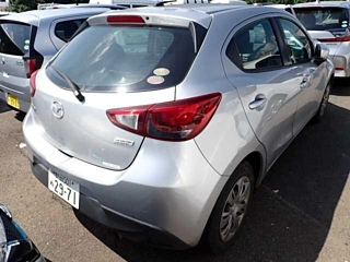 MAZDA DEMIO 2017