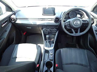 MAZDA DEMIO 2017