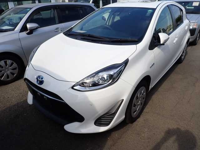 TOYOTA AQUA 2019