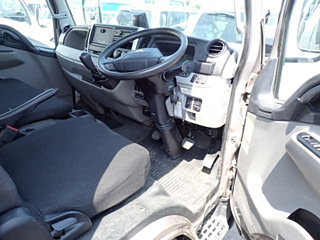 MITSUBISHI CANTER 2021