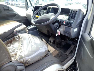 ISUZU ELF 2015