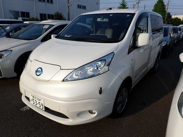NISSAN NV200 2015