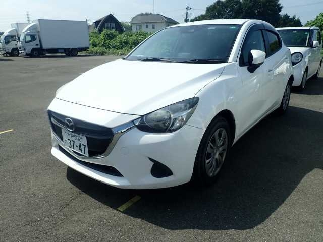 MAZDA DEMIO 2019
