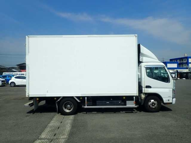 MITSUBISHI CANTER 2013