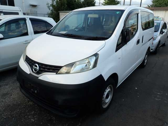 NISSAN NV200 2018