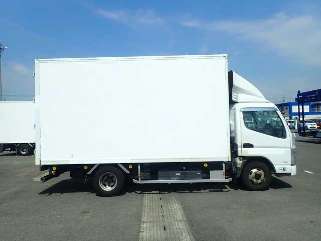 MITSUBISHI CANTER 2013