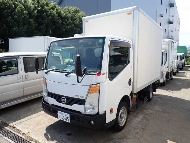 NISSAN ATLAS 2015