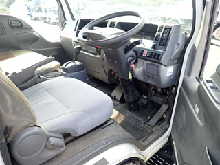 ISUZU ELF 2015