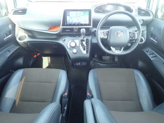 TOYOTA SIENTA 2022