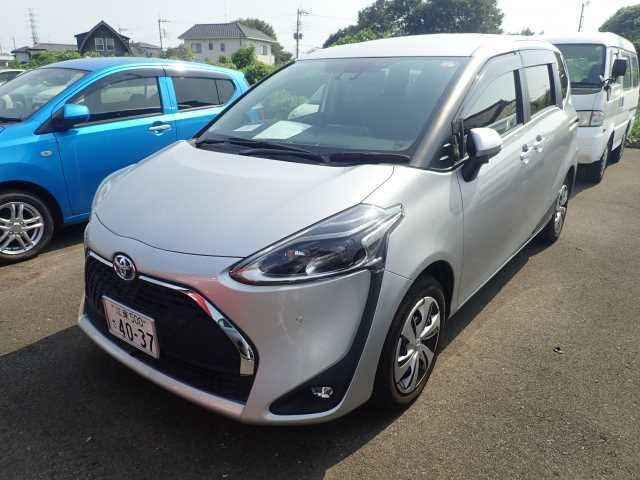 TOYOTA SIENTA 2022