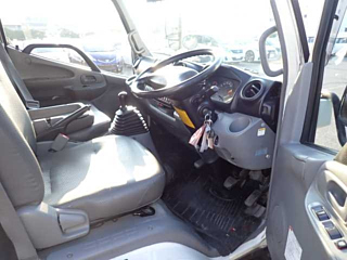 HINO DUTRO 2016