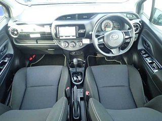 TOYOTA VITZ 2018