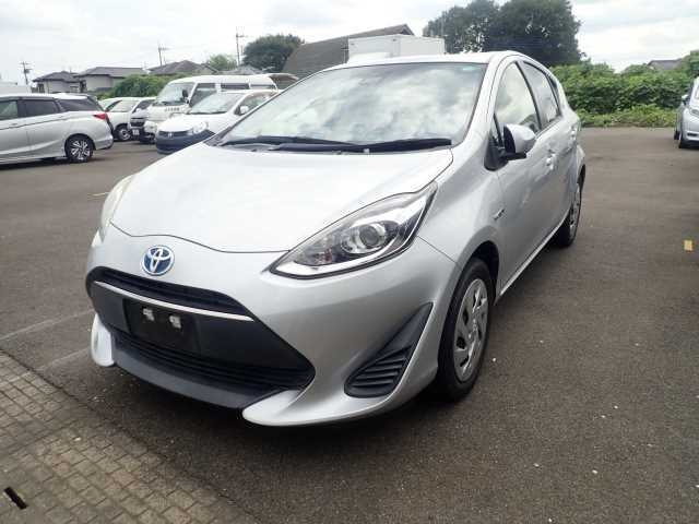 TOYOTA AQUA 2018