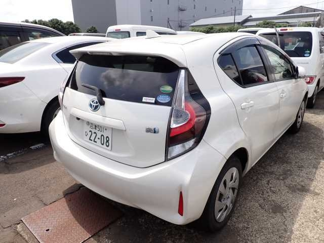 TOYOTA AQUA 2020