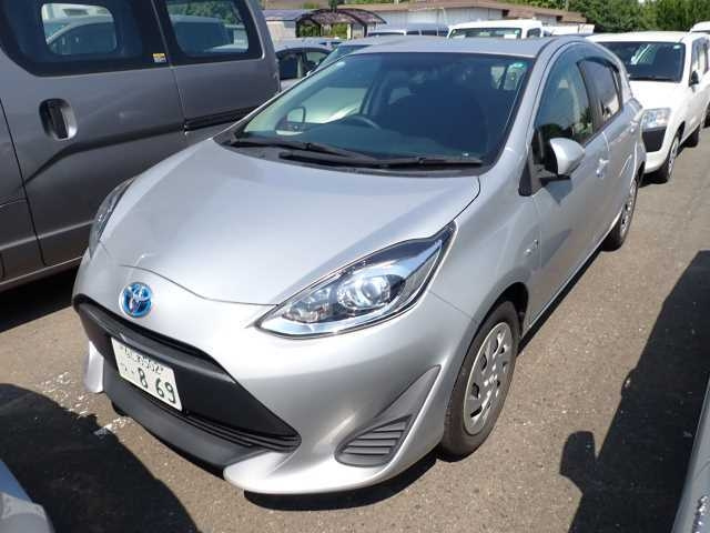 TOYOTA AQUA 2018