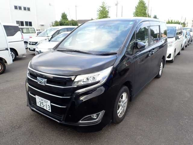 TOYOTA NOAH 2021