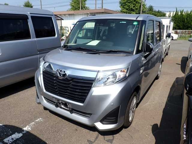TOYOTA ROOMY 2020