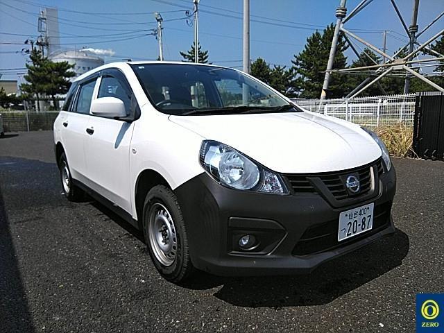 NISSAN AD 2020