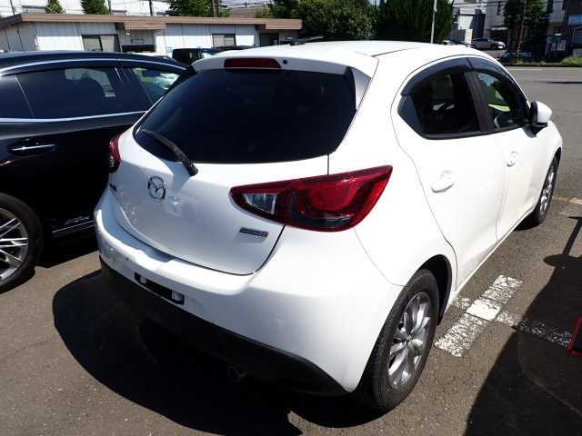 MAZDA DEMIO 2016