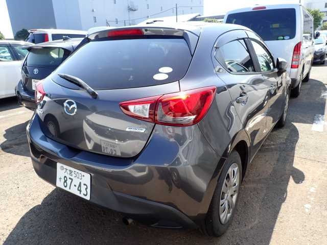 MAZDA DEMIO 2016
