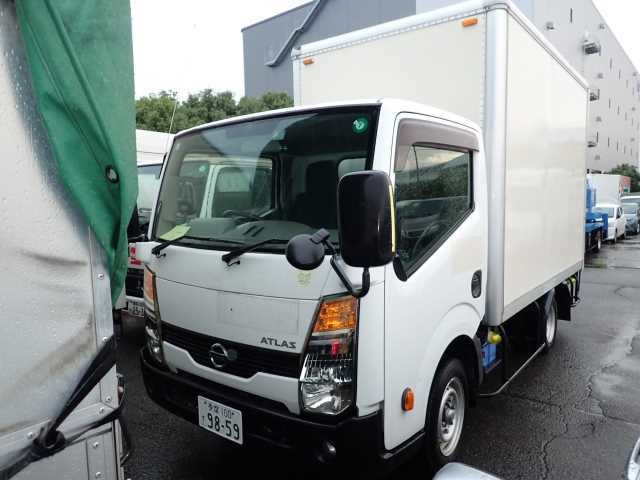 NISSAN ATLAS 2014