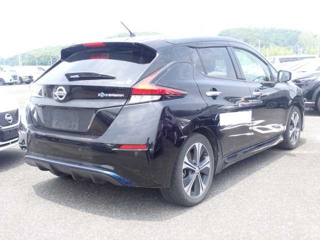 NISSAN LEAF 2019