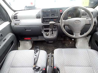 DAIHATSU HIJET VAN 2017