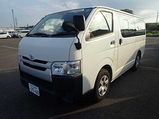 TOYOTA HIACE VAN 2018