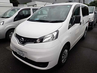NISSAN NV200 2020