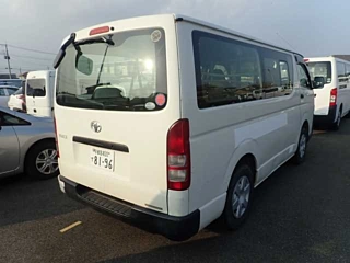 TOYOTA HIACE VAN 2016