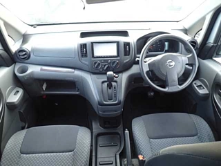 NISSAN NV200 2019