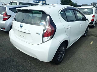TOYOTA AQUA 2015
