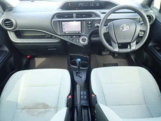 TOYOTA AQUA 2015