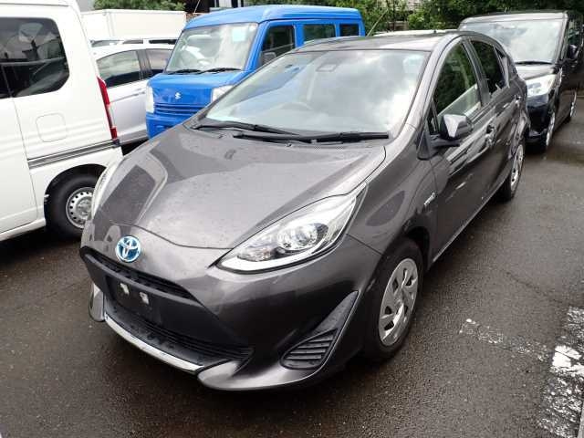 TOYOTA AQUA 2019
