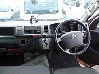 TOYOTA HIACE VAN 2012