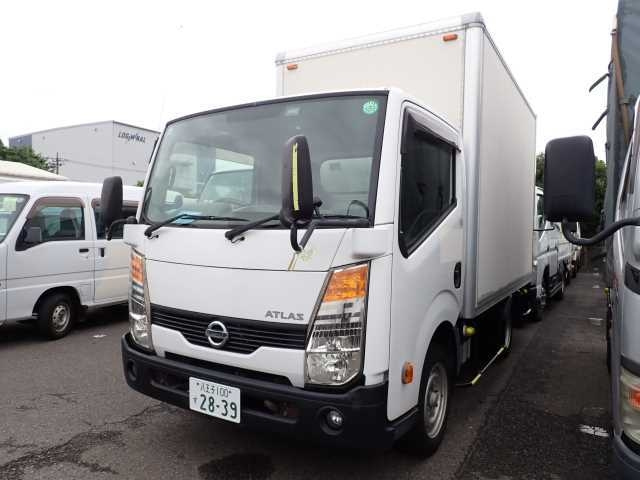 NISSAN ATLAS 2014