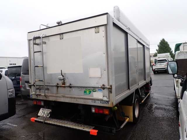 MITSUBISHI CANTER 2013