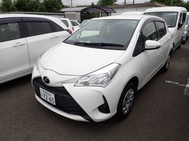 TOYOTA VITZ 2018
