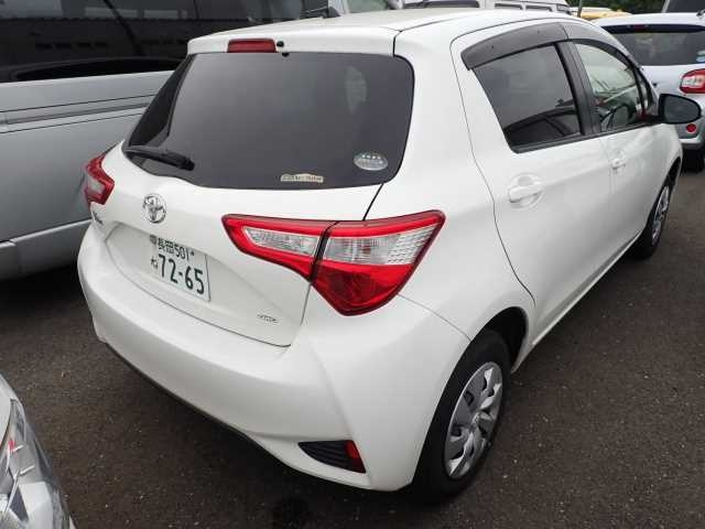 TOYOTA VITZ 2018