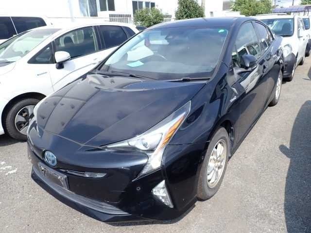 TOYOTA PRIUS 2017