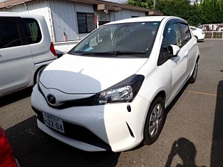 TOYOTA VITZ 2015