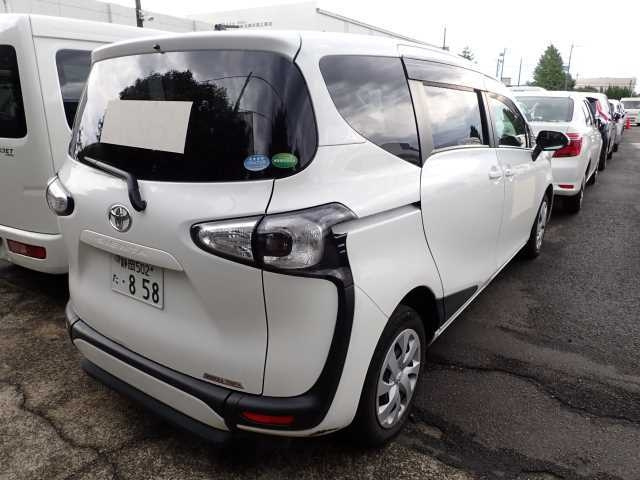 TOYOTA SIENTA 2018