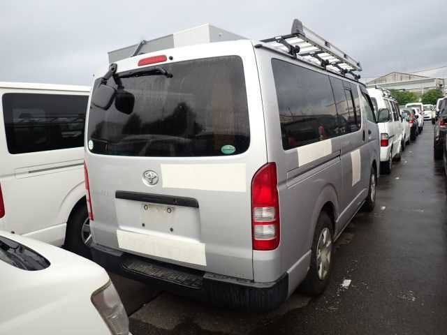 TOYOTA REGIUS ACE VAN 2011