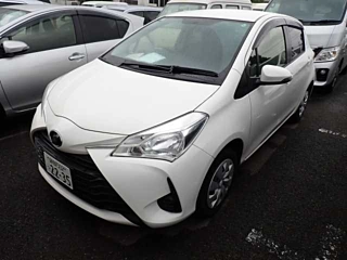 TOYOTA VITZ 2019
