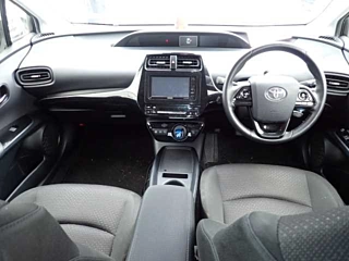TOYOTA PRIUS 2019