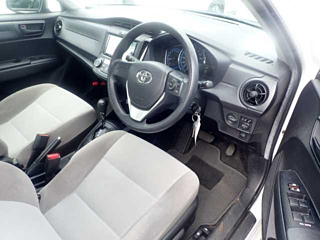 TOYOTA COROLLA AXIO 2016