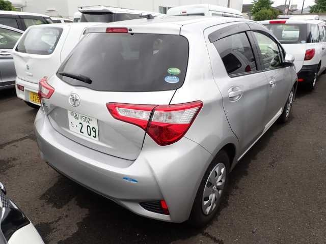 TOYOTA VITZ 2018