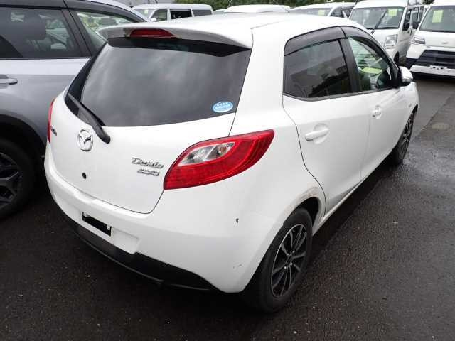 MAZDA DEMIO 2013