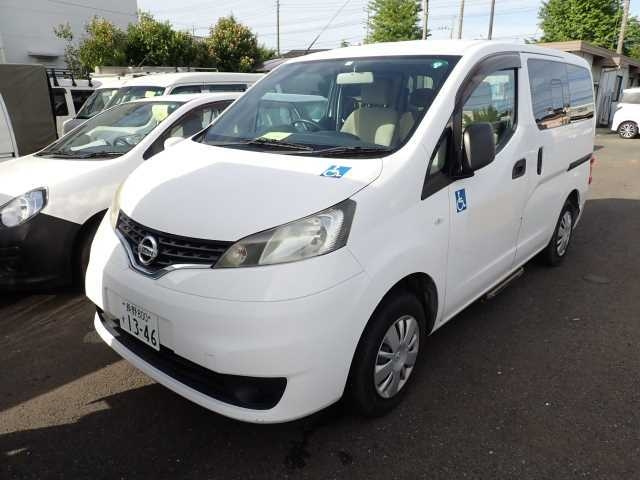 NISSAN NV200 2013